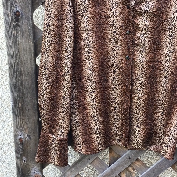 Conrad C animal print button down blouse - Picture 3 of 11